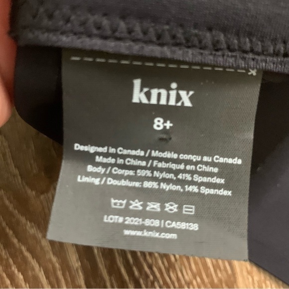 Knix Womens black catalyst 3 hook bra 8+ - Picture 8 of 8